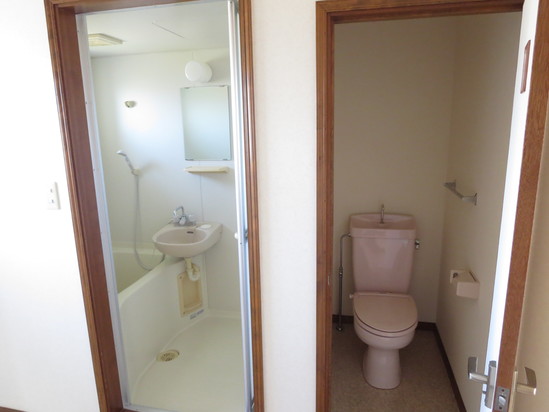 トイレ浴室(4号)